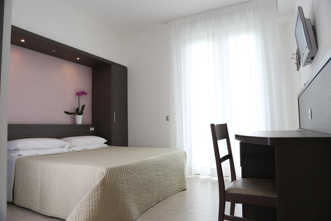 Hotel Beatrice Sirolo Eksteriør billede
